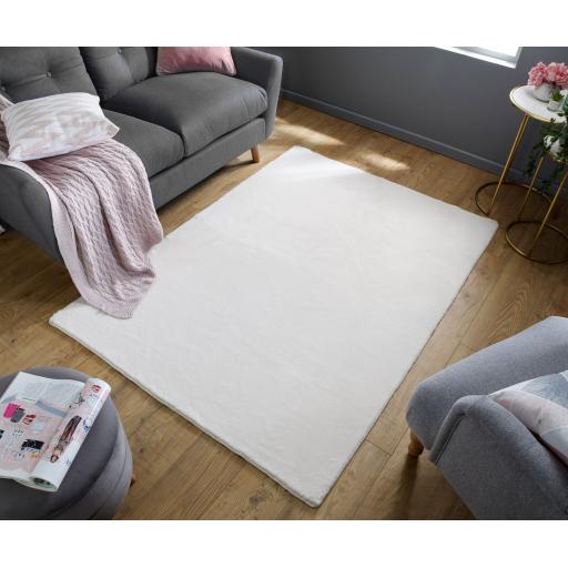 Emelia Bergen Faux Fur Super Soft Non-Slip Rug