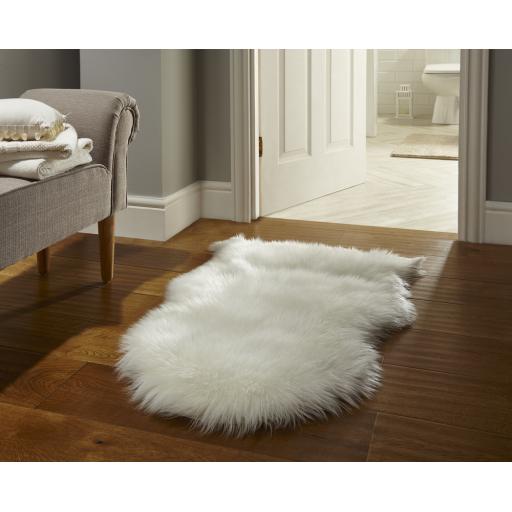 Faux Fur Sheepskin Rugs in Cream 60x90 cm