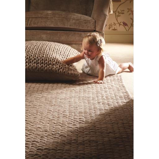 Fusion Luxury Soft Hand Woven Braided Wool Rug in Oyster