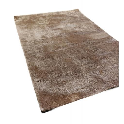 Tranquilty Shaggy Soft Velvet Natural Rug in 80 x 150 cm (2'6''x5'0'')