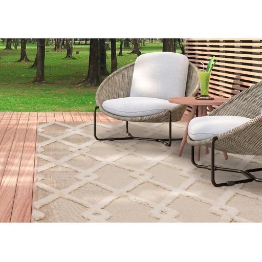 Monty MN07 Diamond Geometric Indoor Outdoor Rug in Beige Cream