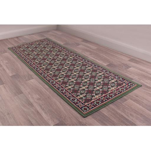 Traditonal Poly Esta green runner 45.jpg