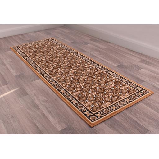 Traditonal Poly Esta gold runner 45.jpg
