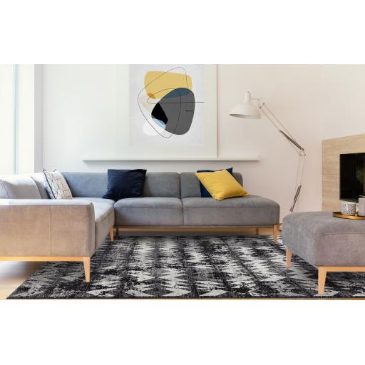 Nova NV28 Chevron Modern Abstract Geometric Rug in Black White 160 x 230 cm