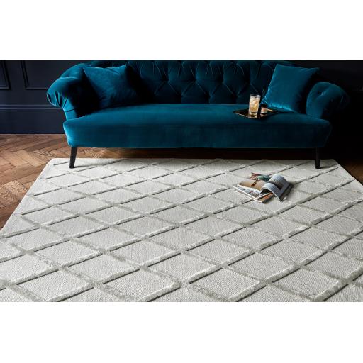 Dixon Small Diamond Hand Woven Luxury Wool Rug