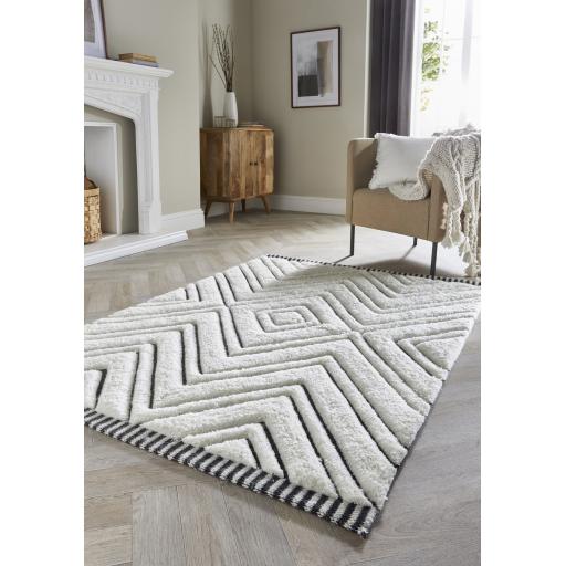 Origins Berber Mono High Quality Soft Hand Made Shaggy Scandi Wool Rug in Ivory Black