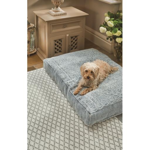 Dog Bed Denim L2.jpg