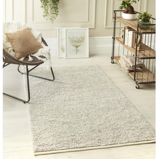 La Playa Hand Woven Pebble Wool Rug in Silver