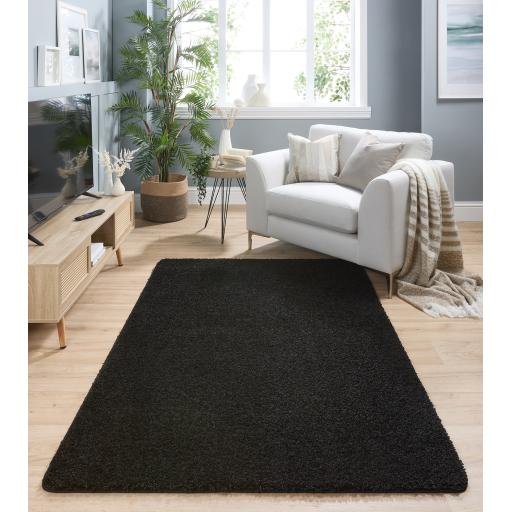 Black-140x200-Lifestyle.jpg