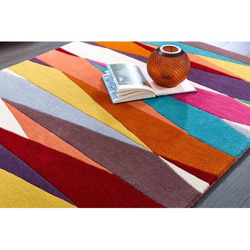 Origins Shard Rug Multi Lifestyle Detail 1.jpg