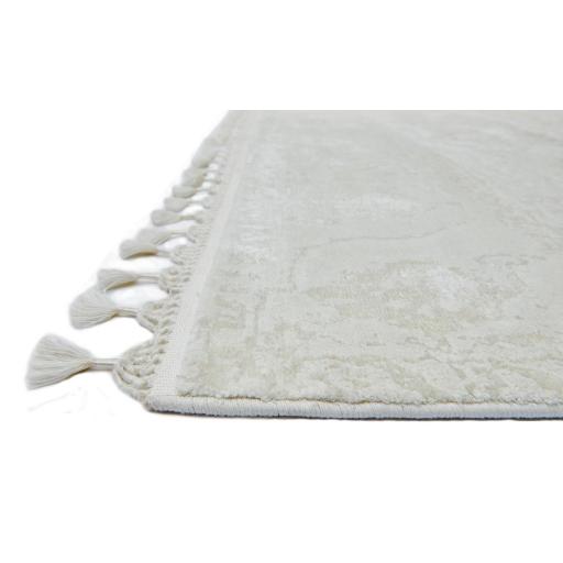 vintage-white-plain-traditional-rug-3.jpg