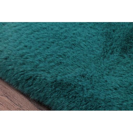 Luxe Fur Teal Closeup.jpg