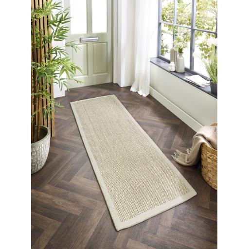 Light Beige Runner Lifestyle.jpg