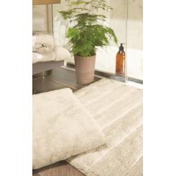 Cream stripe mat & Towel L1.jpg