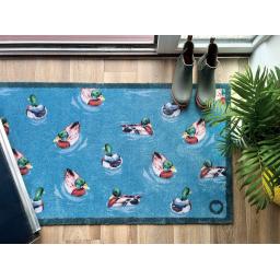 Swimming Ducks Runner L2.jpg