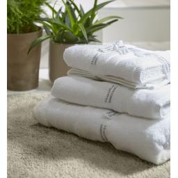 White towels L1.jpg