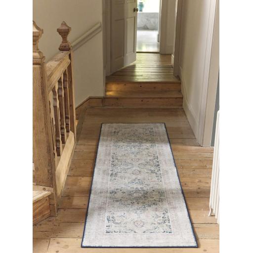 Classical Blue Runner 1.jpg