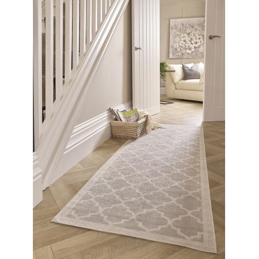Chateau Runner L1.jpg
