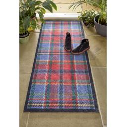 Tartan L3.jpg