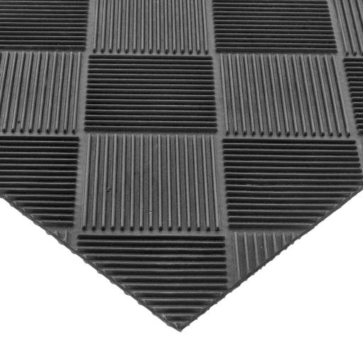 Reverse Rubber Zig Zag Mat Detail reverse.jpg