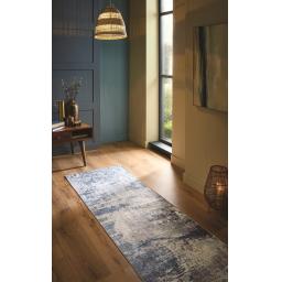 Arctic Scape Ice Runner Lifestyle 67x200.jpg