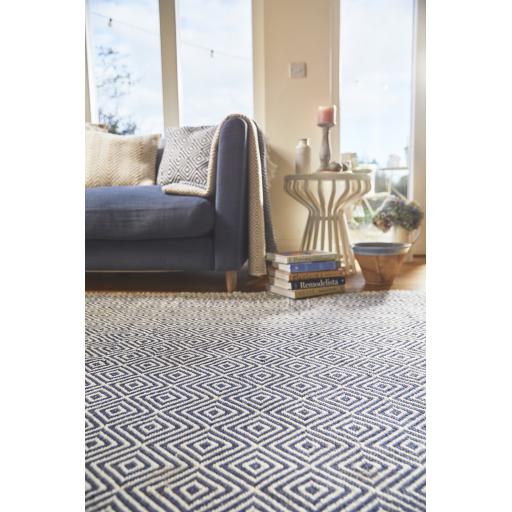 Hug Rug Woven Washable Reversible Diamond Outdoor Indoor Rug in Navy Blue