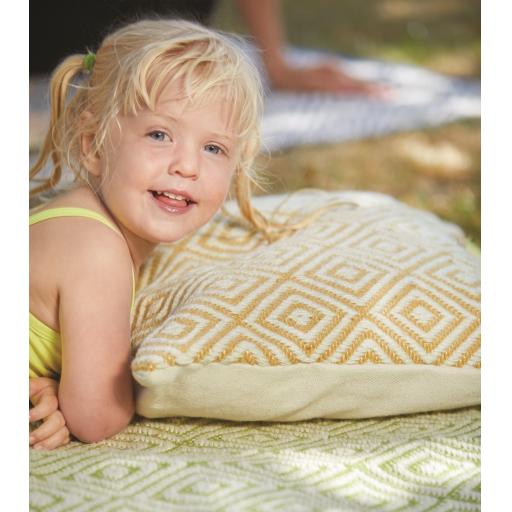 Diamond Gold Cushion L2.jpg