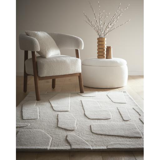 Sculptured Stone Oatmeal Hand Tufted Wool Rug in Beige