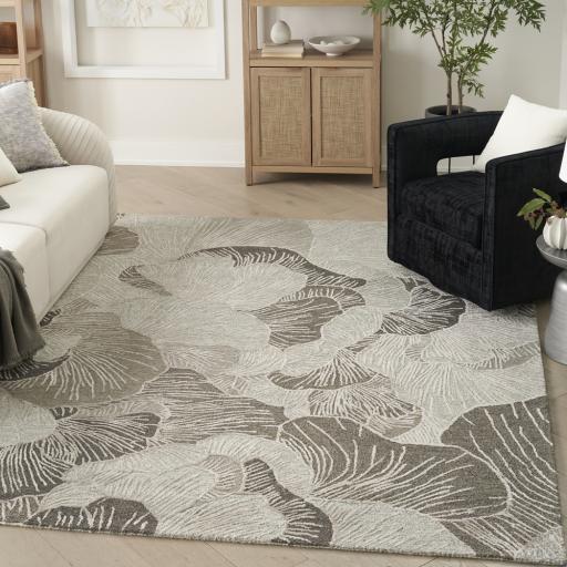 Avra AVR01 Handmade Grey Floral Hand Tufted Botanical Design Wool Rayon Rug by Nourison