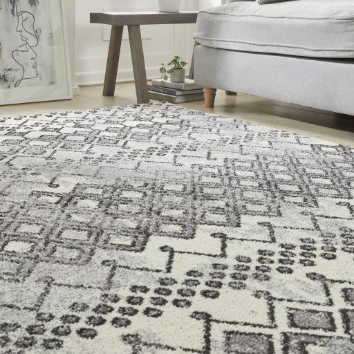 SOM104 WHITE ANTHRACITE SOCIAL 1.jpg