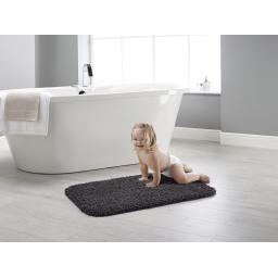 Shaggy Grey-Bathroom BABY.jpg