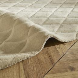 PR-103 DIAMONDS BEIGE ROLL.jpg