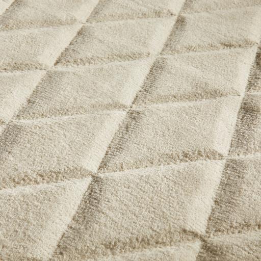PR-103 DIAMONDS BEIGE PILE.jpg