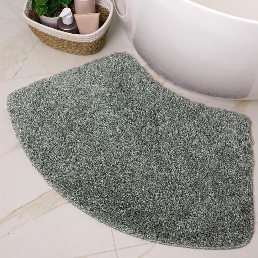 Fleck-Green-Curve-Bath-Mat-50x80-Lifestyle_01_2048x.jpg