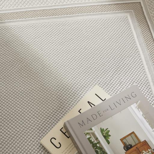OLI102 GREY BEIGE SOCIAL 3.jpg