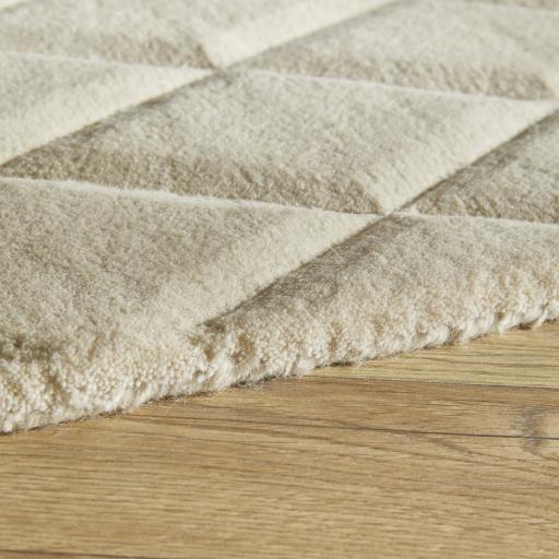 PR-103 DIAMONDS IVORY EDGING.jpg