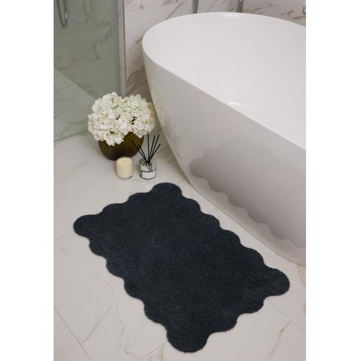My Mat Soft Washable Bathroom Non Slip Oval, Scallop and Curve Shaped Soft Shag Rug in Charcoal