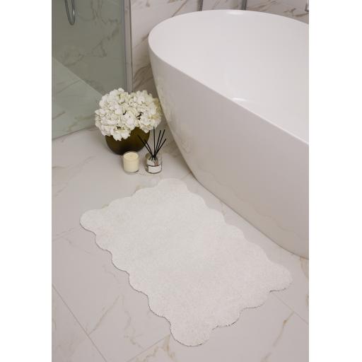My Mat Soft Washable Bathroom Non Slip Oval, Scallop and Curve Shaped Soft Shag Rug in Pumice Stone