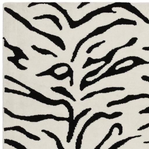 wilder_tiger_mono_2.jpg