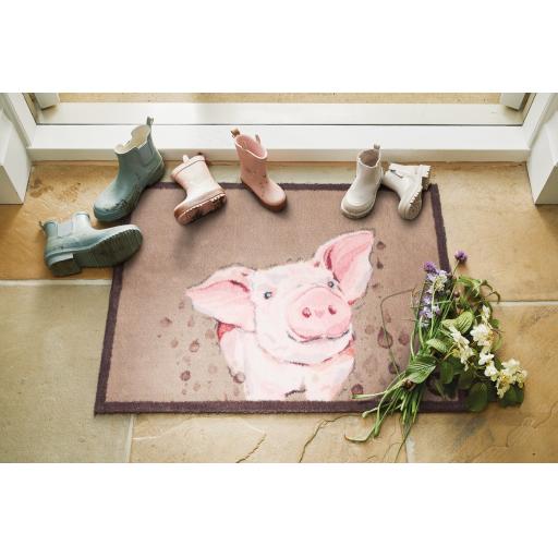 Farmyard Pig Mat 65x85 L_01.jpg