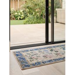 The Lady Rose Runner L_02.jpg