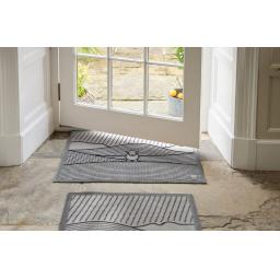 Herdy Line Mat Doorway L_01.jpg