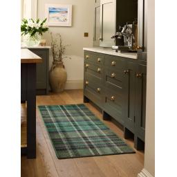 Isla Plaid Emerald Runner L_01.jpg