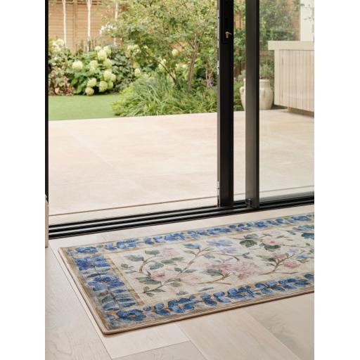 The Lady Rose Runner L_02.jpg