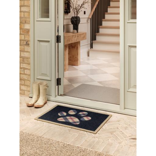 Tartan Paw Outdoor L_02.jpg