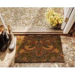 Morris-_-Co-Printed-Coir-Strawberry-Thief-Red-45X75-Lifestyle - Kopya.jpg
