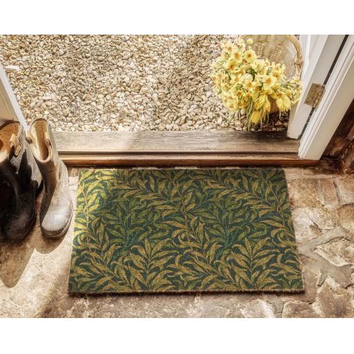 Morris-_-Co-Printed-Coir-Willowbough-45X75-Lifestyle - Kopya.jpg