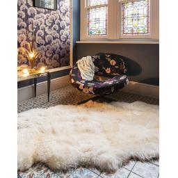 sheepskin_sexto_white_ls_2048x.jpg