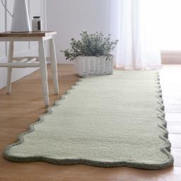 Scalloped-Elsie-Seagrass-Runner-Lifestyle_01_2048x.jpg
