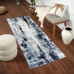 wnl2309-2773_runnerroomscene.jpg
